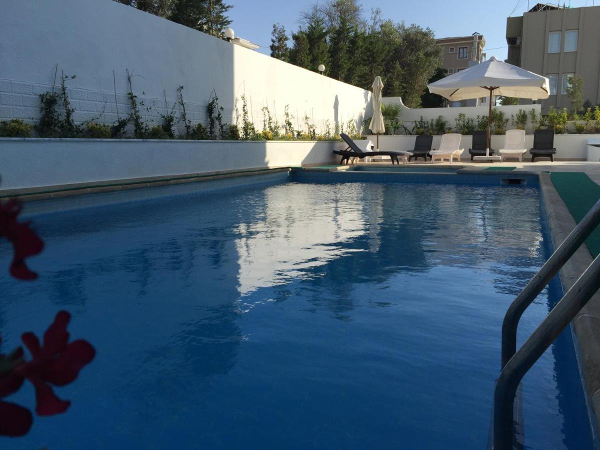 Cicek Apart Hotel Çeşme Extérieur photo