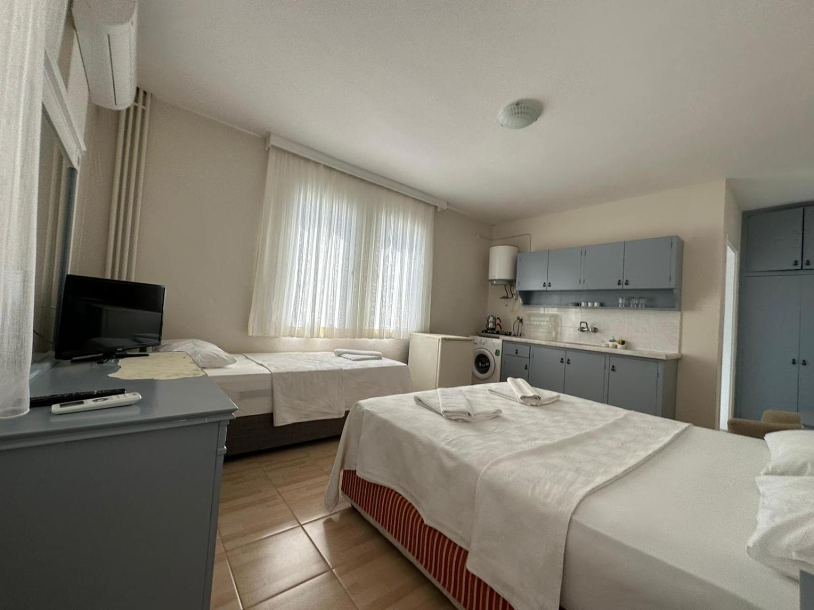 Cicek Apart Hotel Çeşme Extérieur photo