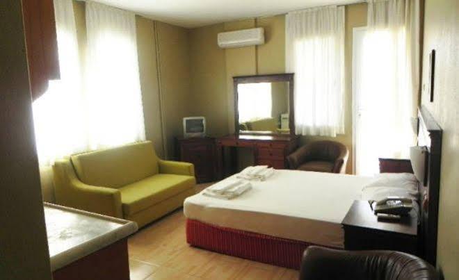 Cicek Apart Hotel Çeşme Extérieur photo
