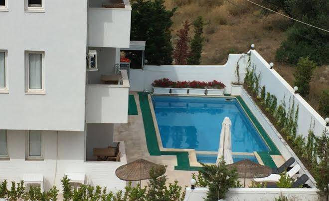 Cicek Apart Hotel Çeşme Extérieur photo